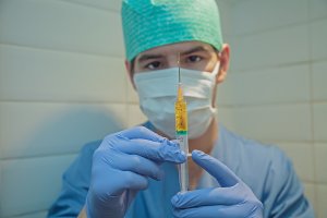 BioNTech Almanya'da aşı üretimine başladı