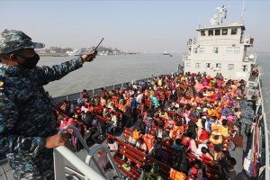 Arakanlı Müslümanların Bhasan Char Adası'na nakli sürüyor