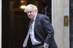 İngiltere Başbakanı Johnson, 21 Haziran'da Virüs kısıtlamaları kaldırılacak