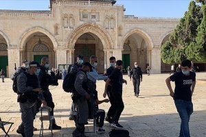 İsrail Mescid-i Aksa'da gerilimi tırmandırıyor