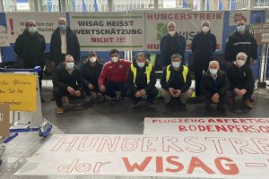 Frankfurt Havalimanı'nda virüs bahanesiyle işten çıkarılan işçiler açlık grevine başladı