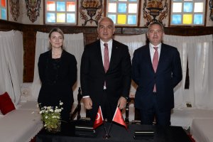 Kültür Bakanı Ersoy: “Dost ve kardeş ülke Arnavutluk’tayız“