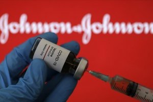 Pentagon, Johnson&Johnson aşısının kullanımını durdurdu