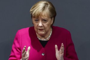 Merkel, ABD'nin İklim Zirvesi'ne dönmesini memnuniyet duydu 
