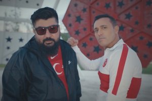 Mustafa Sandal'dan A Milli Futbol Takımı'nın EURO 2020 şarkısı