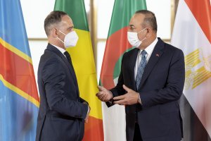 Libya konulu Berlin Konferansı Türkiye Dışişleri Bakanı Mevlüt Çavuşoğlu'nun katılımıyla başladı