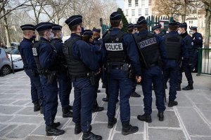 Fransız STK Utopia56: Paris yönetimi göçmenleri görünmez kılma politikası izliyor