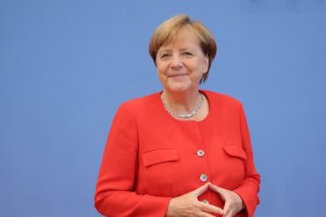 Başbakan Merkel, Kabil havalimanının Afganistan için de hayati önem taşıdığını söyledi