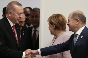  Cumhurbaşkanı Erdoğan, Almanya Başbakanı Scholz’u göreve başlamasından dolayı kutladı