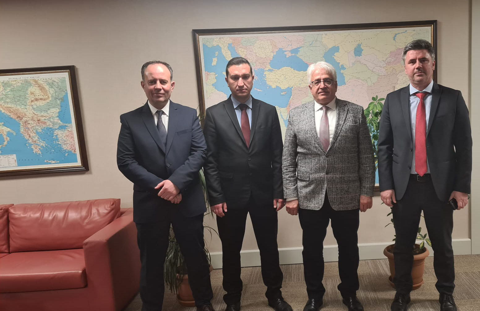 Batı Trakyalı belediye başkanlarını TİKA Başkan Yardımcısı Çevik’i ziyaret etti