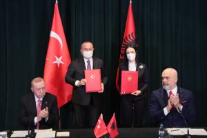  Türkiye ile Arnavutluk arasında iş birliği anlaşması imzalandı