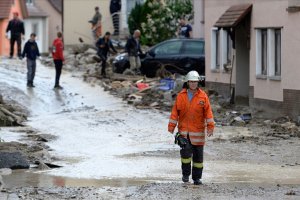Almanya'da şiddetli fırtına nedeniyle 60 bin hane elektriksiz kaldı