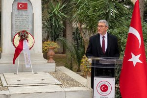 Atina’da Çanakkale Deniz Zaferi'nin 107. yıl dönümü dolayısıyla tören düzenlendi 
