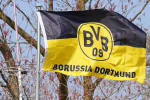Borussia Dortmund, sahasında tek golle kazandı