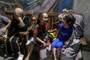 İsrail'in gözü dönmüş çocukları vuruyor
