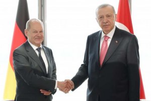 Başbakan Scholz Cumhurbaşkanı Erdoğan’ı tebrik ettti