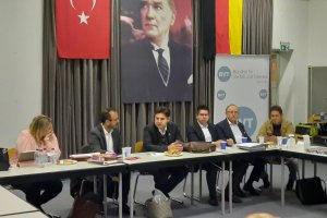 Dortmund’da Türk dernekleri belediye meclisi üyeleriyle bir araya geldi
