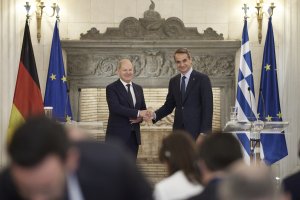 SYRİZA ve KKE Almanya Başbakanı Scholz'un Atina ziyaretini eleştirdi