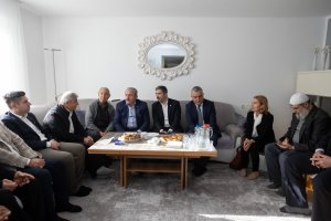  TBMM Başkanı Mustafa Şentop, Mevlüde Genç ailesine taziye ziyaretinde bulundu