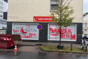 Saadet Partisi Hannover temsilciliğine saldırı