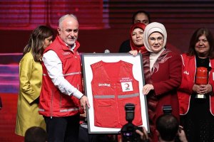 Emine Erdoğan'dan 'Uluslararası Kırmızı Yelek Gönüllülük Ödül Töreni' paylaşımı