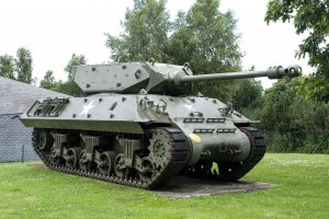 Alman Hükûmet Sözcüsü Hebestreit  Leopart tankı vermek için Alman basınında çıkan iddiayı reddetti
