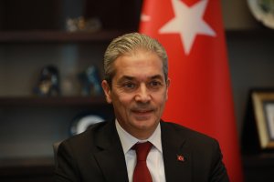  Belgrad Büyükelçisi Aksoy, Sırbistanlı öğrencileri Türkiye Burslarına başvurmaya çağırdı