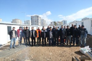 Bursa Yıldırım Belediyesi Malatya'da konteyner kentler kuruyor