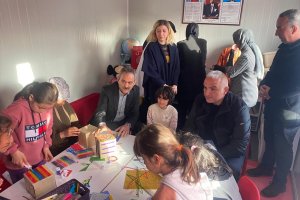 Kültür ve Turizm Bakanı Mehmet Nuri Ersoy, Malatya'da depremzedelerin taleplerini dinledi 