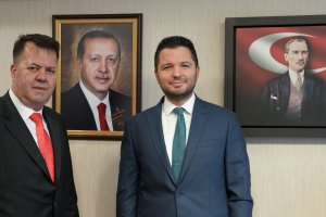 AK Parti Yurtdışı SKM Başkanı, Adıyaman Milletvekili Toprak, Avrupanın Sesi’ne konuk oldu
