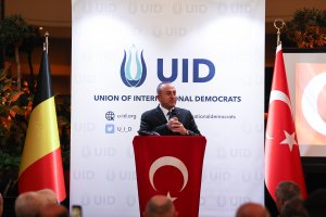 Bakan Çavuşoğlu, Brüksel'de UID'nin iftar programına katıldı
