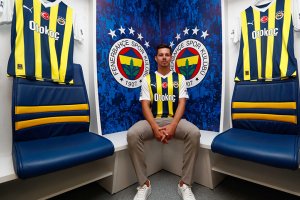 Fenerbahçe, Mert Müldür ve Miha Zajc ile sözleşme imzaladı