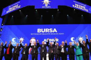 AK Parti’nin Bursa Büyükşehir Belediye Başkan Adayı Alinur Aktaş