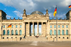Almanya'da çifte vatandaşlık Mecliste kabul edildi