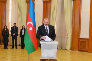 Cumhurbaşkanı Aliyev seçimde oyların yüzde 93,9'unu aldı