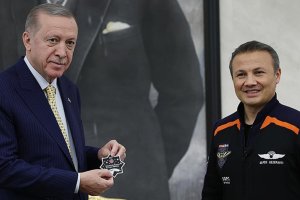 Cumhurbaşkanı Erdoğan, Türkiye'nin ilk astronotu Gezeravcı'ya canlı bağlantıdaki 