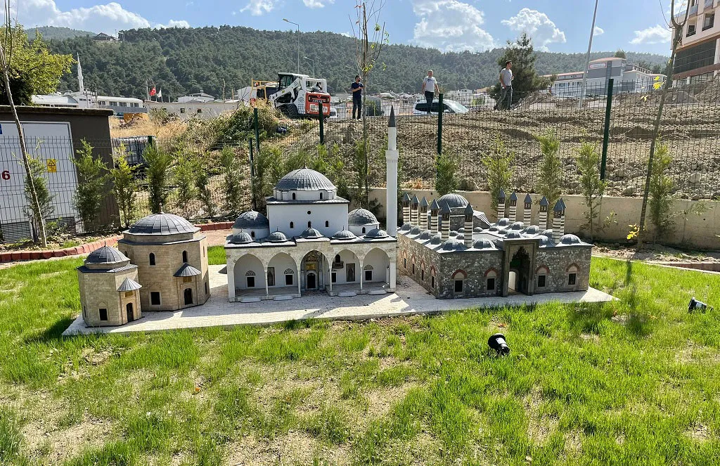 Yurtdışı Türkler ve Akraba Topluluklar Başkanlığı (YTB) desteğiyle Bursa’da, 12