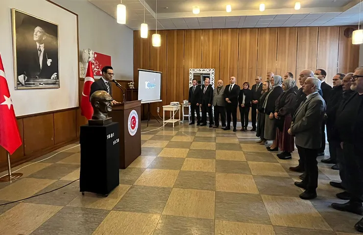 T.C Köln Başkonsolosluğu Gazi Mustafa Kemal Atatürk'ü anma programı düzenledi.