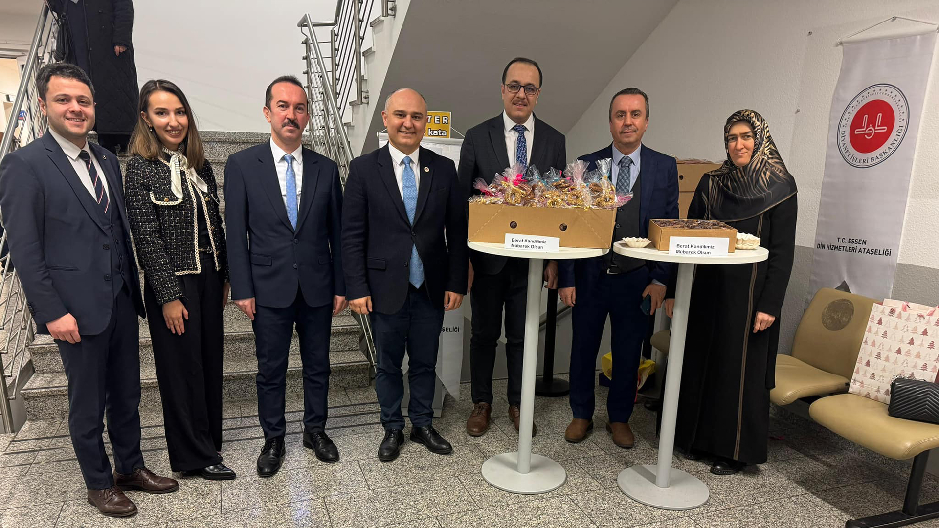 Türkiye Cumhuriyeti Essen Başkonsolosluğu, Berat Gecesi vesilesiyle Konsolosluğa gelen vatandaşlara,