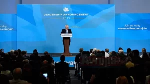 İngiltere'de Muhafazakar Parti liderliğine seçilen Boris Johnson, ülkenin yeni başbakanı