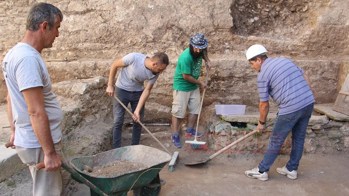 Sinop'ta, Kültür ve Turizm Bakanlığının desteğiyle sürdürülen Balatlar Yapı Topluluğu
