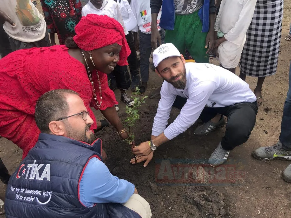 Senegal'de bir köyde yağmur duası yapılacağı sırada Türk İşbirliği ve