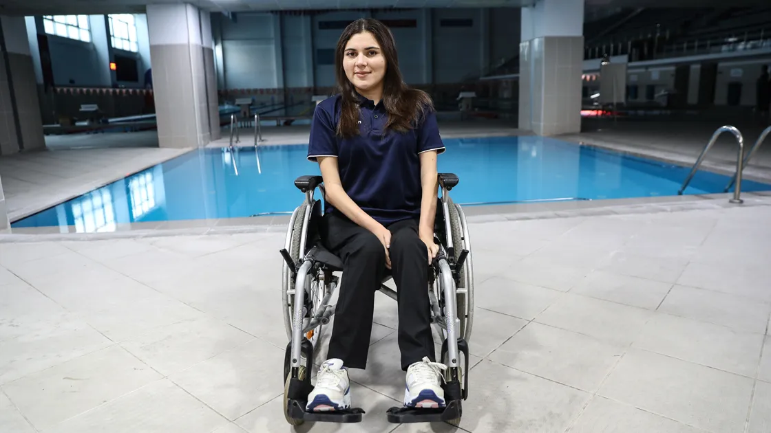 Uyarıları beyinden kaslara ileten sinirlerde tahribata neden olan bir tür