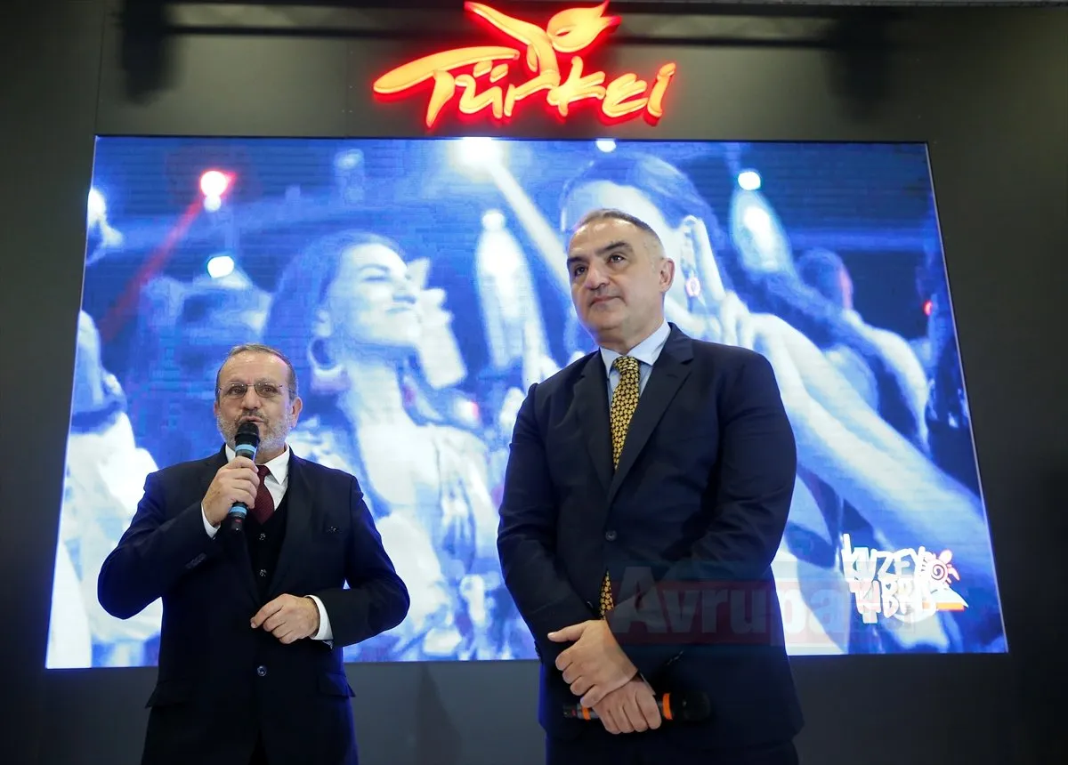 BERLİN

