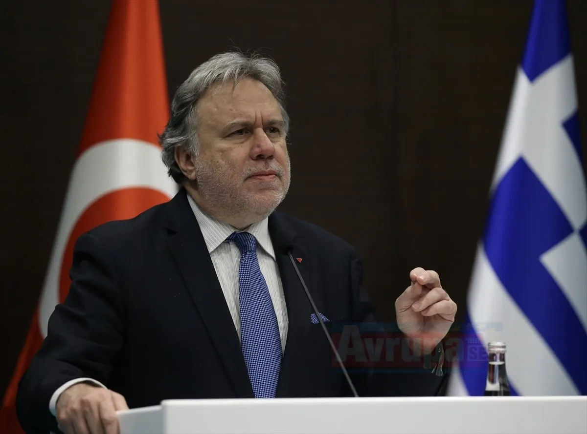 ANTALYA   Dışişleri Bakanı Mevlüt Çavuşoğlu: "(FETÖ'nün darbe girişimi sonrası