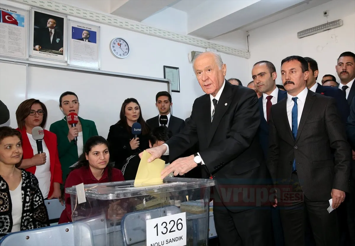 ANKARA Türkiye sandık başında Milliyetçi Hareket Partisi (MHP) Genel Başkanı