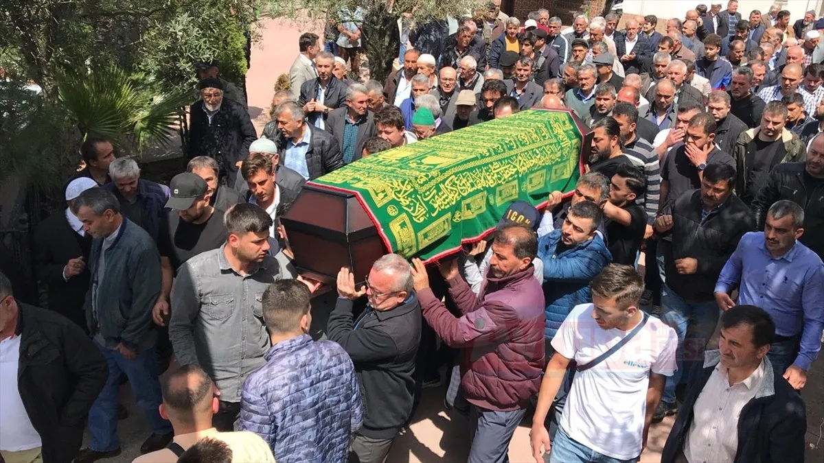   Almanya'nın Recklinghausen kenti yakınlarındaki Marl kasabasında meydana gelen trafik