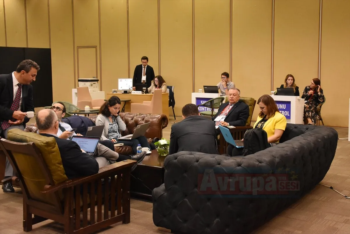   ANKEM Başkanı Prof. Dr. Bülent Gürler: "İstatistiklere bakılırsa antibiyotik