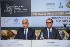 Azerbaycan'ın başkenti Bakü'de, İslam Tarih, Sanat ve Kültür Araştırma Merkezi