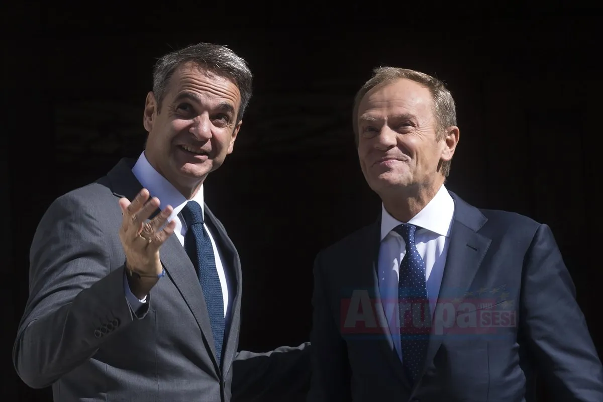 AB Konseyi Başkanı Tusk Atina'da temaslarda bulundu